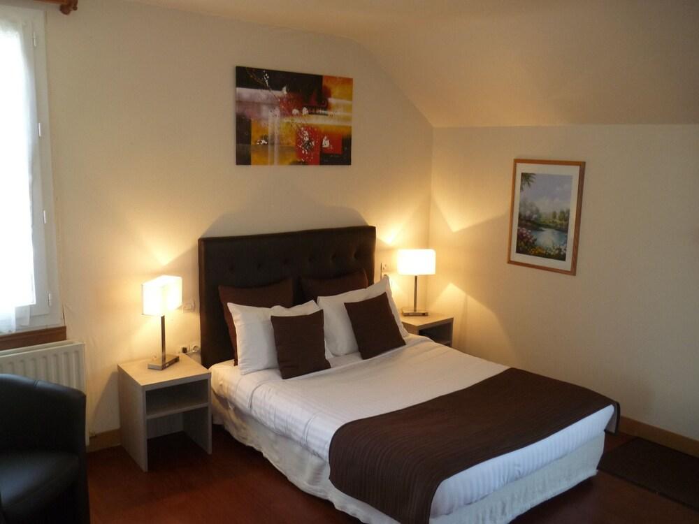 The Originals Boutique, Hôtel Clos Sainte Marie, Nevers  Buitenkant foto