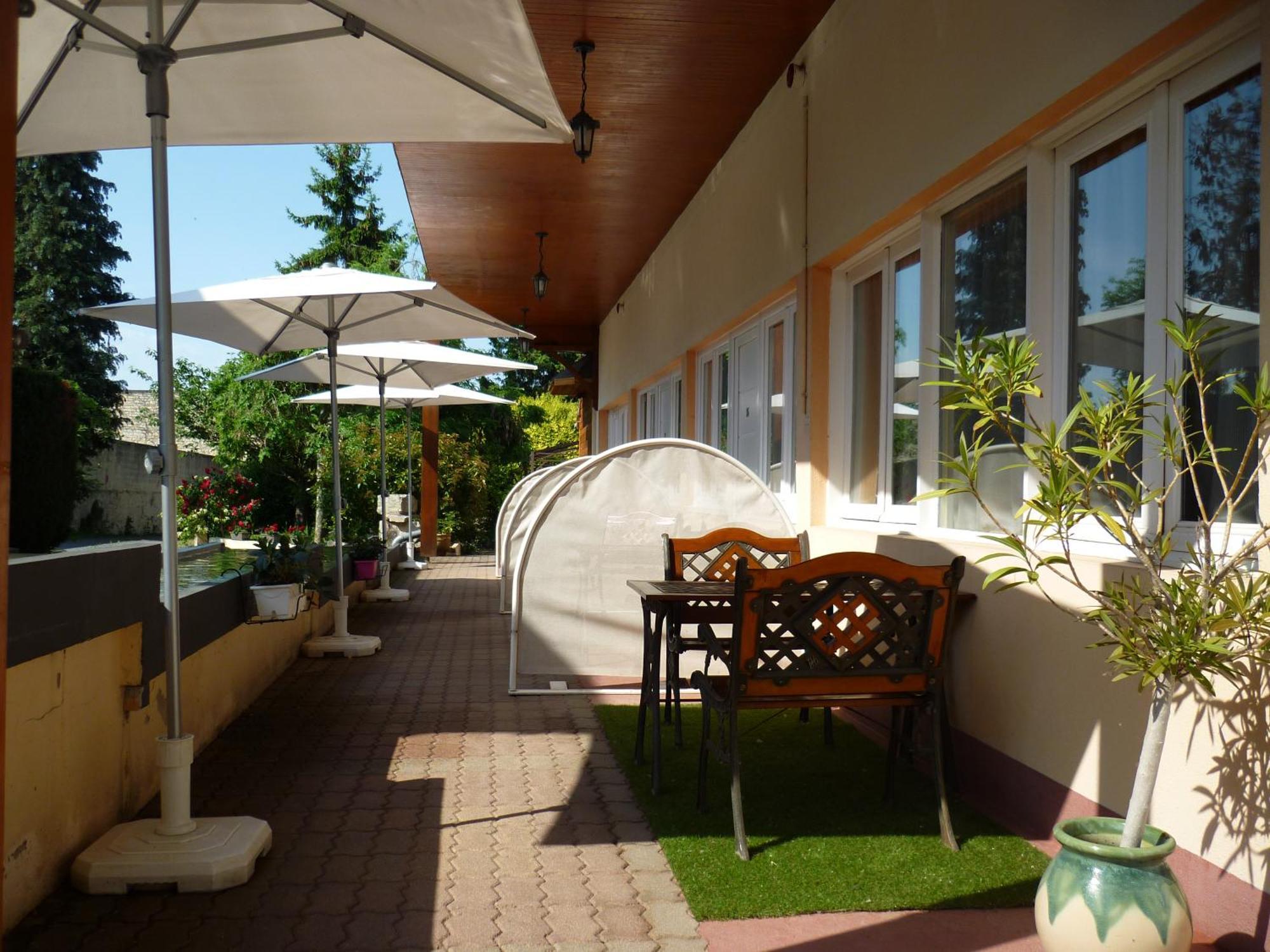 The Originals Boutique, Hôtel Clos Sainte Marie, Nevers  Buitenkant foto
