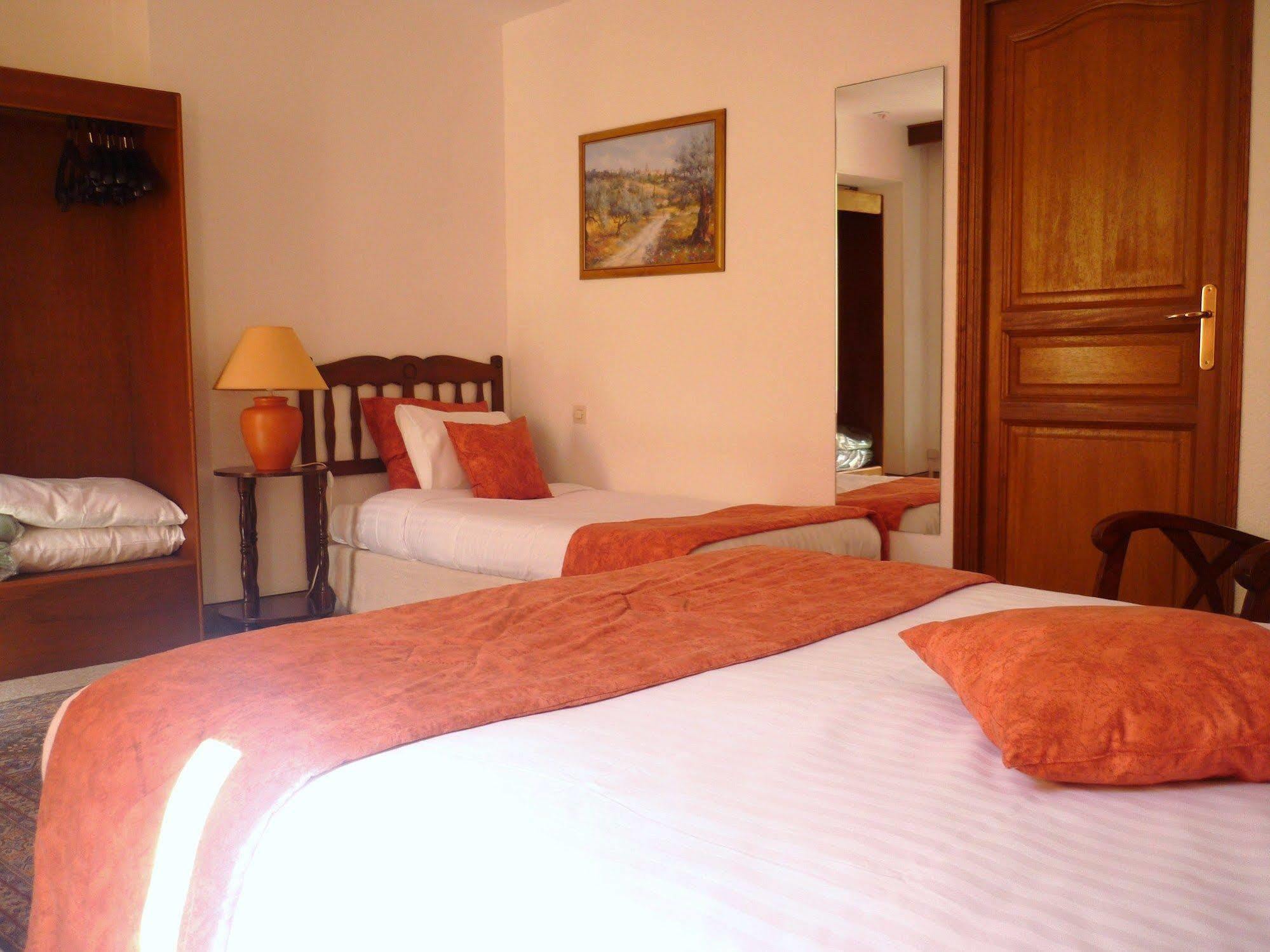 The Originals Boutique, Hôtel Clos Sainte Marie, Nevers  Buitenkant foto